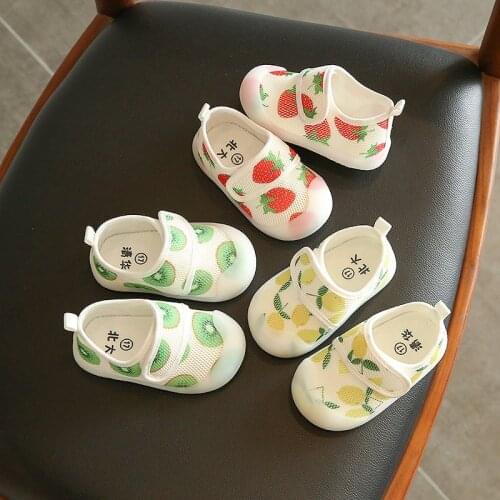 New Arrival Babys Prewalker for 2021 Summer Mesh Air Breathable Printing Fruits Boys and Girls Shoes Collision Avoidance Shoes