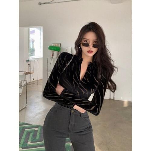 2021 HOT Spring and Autumn Tiger stripe Women Sexy T-shirt Self cultivation Show thin Tops Slim fit Elastic V-neck Fashion