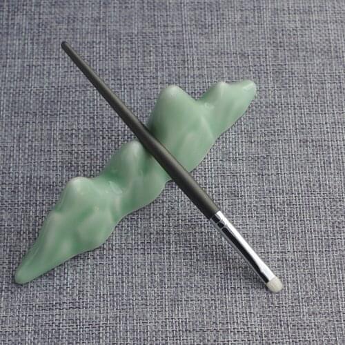 Y13 Professional Handmade Make Up Brush Small Eye Shadow Brush Soft Saikoho Goat Hair Makeup Brushes