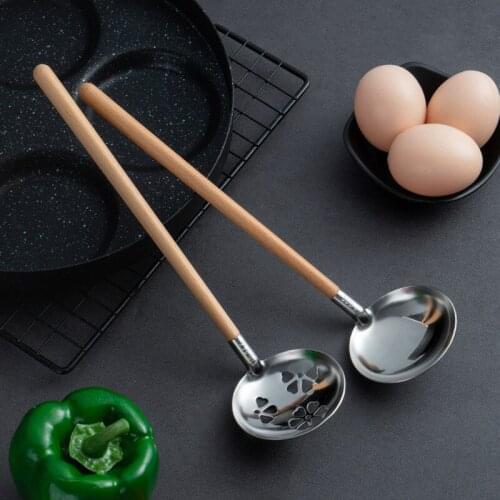 100Pcs Japanese Style Beech Wood Handle Soup Spoon Stainless Steel Soup Ladle Long Handle Wooden Spoon Kitchen Cooking Utensil