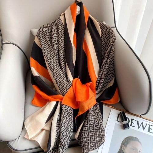 Newly designed brand cotton and linen scarf, fashionable and versatile warm and sunscreen long beach towel shawl headscarf SP046