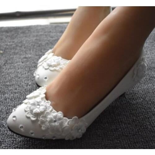 3CM small low heel white laces wedding shoes woman handmade sweet silver crystal rhinestones lace shoes girl ladies banquet shoe