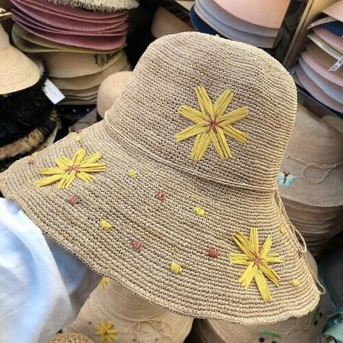 New Hand-knitted Natural Raffia Flower Embroidery Summer Sun Hat For Women Summer Bucket Sombrero Playa Mujer Hat High Quality