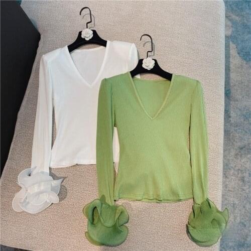 Womens Top 2021 Spring and Summer New Korean Style Sweet Ruffled Cuff Sexy V-neck Long Sleeve Knitted T-Shirt Ropa Mujer