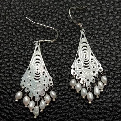 YYGEM Natural Hollow-Carved White Sea Shell Fan shape White Rice Pearl Silver Hook Earrings