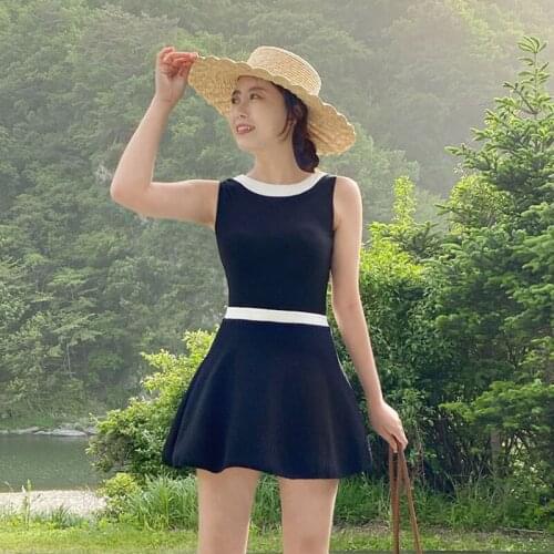 2021 New Sexy with Breast Pad One Piece Swimsuit Sexy Backless Slender Whole Colored Bikini Swimsuit Women 2 Pieces