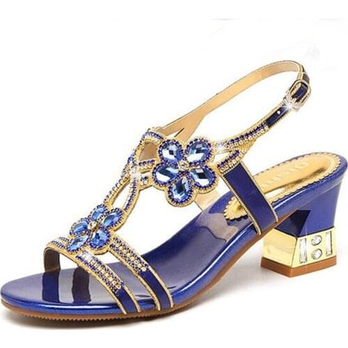 2019 New Arrival Woman Fashion Rhinestone Sandals Summer Sexy Crystal Thick Heel Summer Slipper Beach Flip Flops Shoes Woman