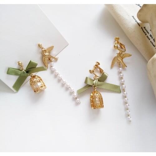 Trend Korean Asymmetric Green Ribbon Bow Bird Cage Clip Earrings Women Girl Long Bird Imitation Pearls Tassel Clip On Earrings