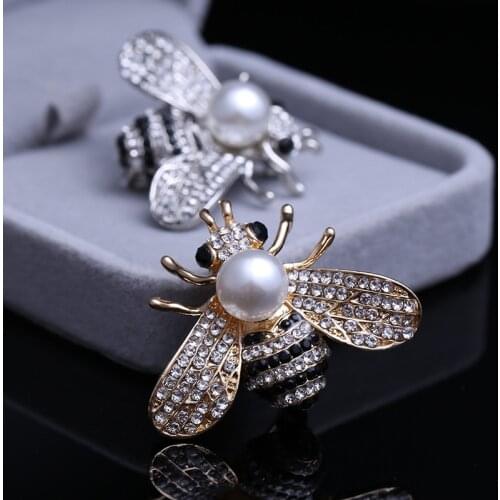 Explosive Diamond-encrusted Alloy Bee Flower Corsage Female Creative Insect Flower Sparkling Brooch Banquet Pin Jewelry