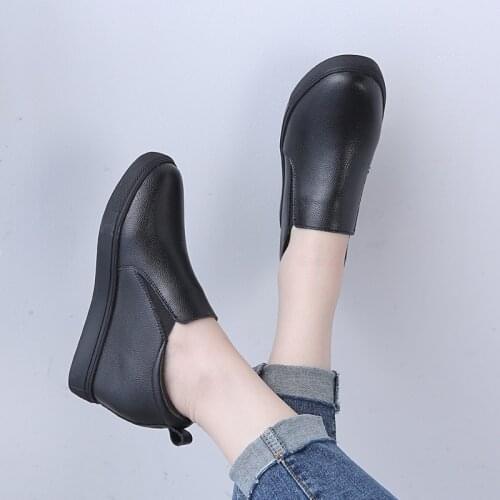 2021 New Autumn Black Shoes Height Increasing Insole Womens Shoes Wedge Loafers Small Shoes Genuine Leather Pumps