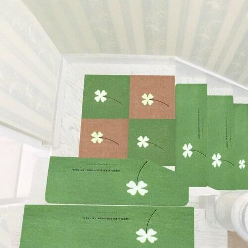 1 PCS Can be cut Splicing Non-slip drop-resistant washable reusable Glow at night self-adhesive stair mat household carpet