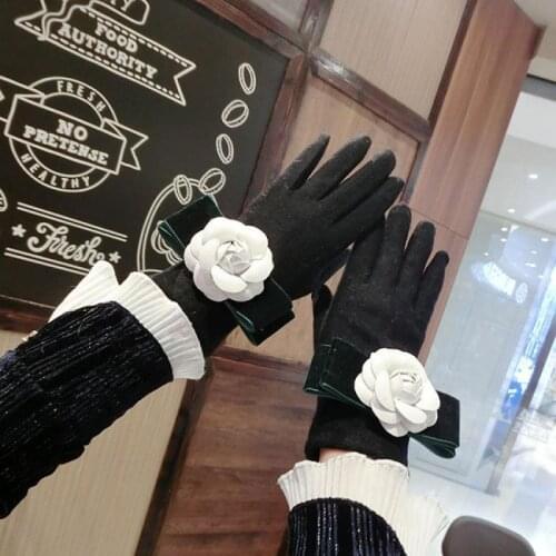 Autumn and Winter New Camellia Flower Bowknot Cashmere Warmth and Thick Split Finger Fashionable Female Touch Screen Gloves
