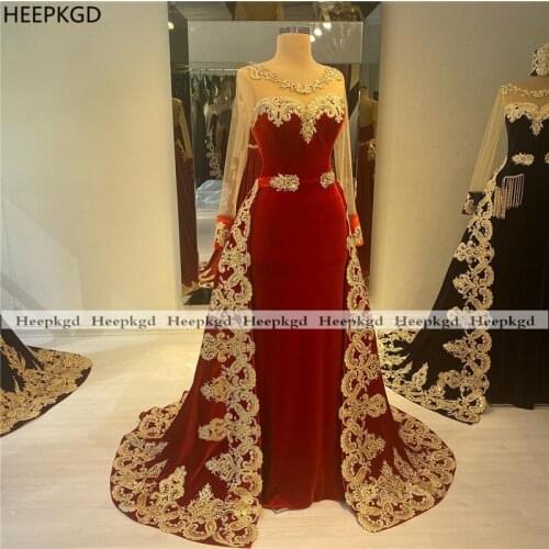 Sexy Red Long Sleeves Arabic Evening Dress Backless See Through Velour Formal Dresses Detachable Train Gold Lace Prom Gowns