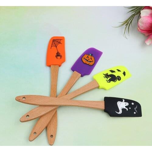 4/2 pcs Halloween Wooden Handle Silicone Scraper Cream Spatula Baking Gadget Baking Supplies Kitchen Utensil for Home Bakery