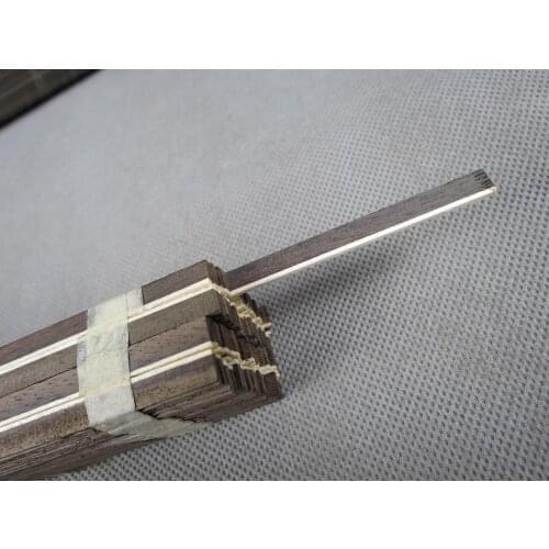 100STRIP LUTHIER FIGURED PURFLING C-22,Measures 6mm x 1.5mm thick and 810mm long