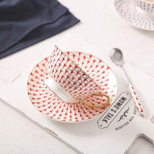 British Light Luxury Gold Bone China Coffee Cup Set Red Tea Cup European Ceramic Coffee Cup and Saucer Afternoon Tea Gift Box