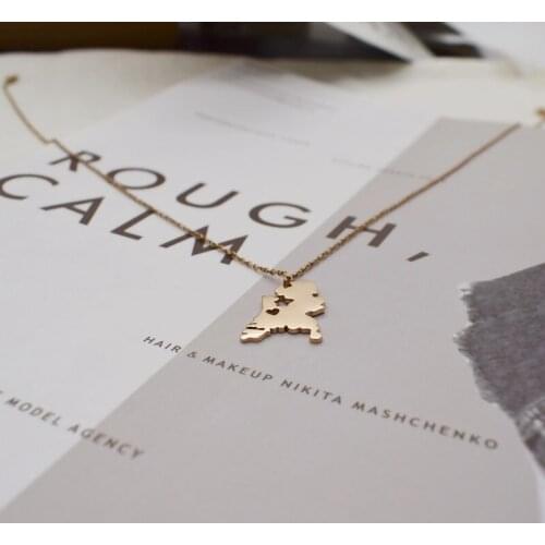 European and American new Dutch country map necklace pendant stainless steel jewelry to give friends gifts