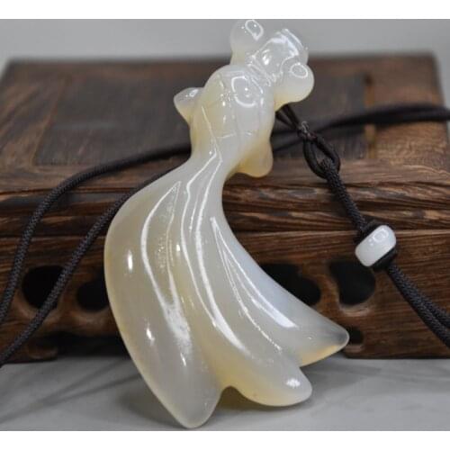 Hongshan Culture Gift Agate Fish Jade Wear Mascot Collection Pendant Pendant Necklace Keychain Goldfish Statues et Sculptures