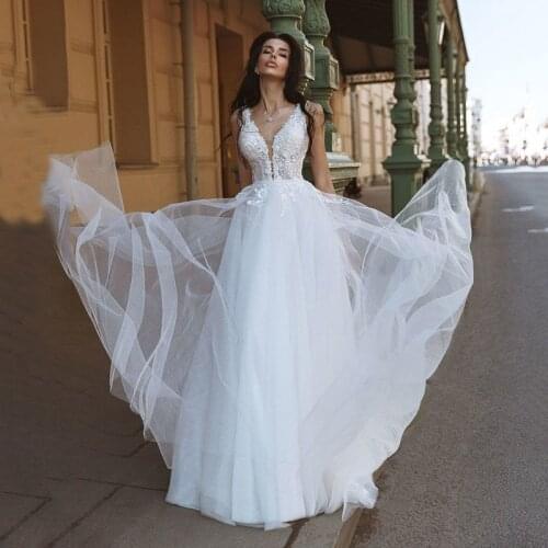 Double V Neck Bohemian Wedding Dresses Sexy Backless Lace Appliques Boho Bridal Gowns Plus Size Robe de Mariee 2021