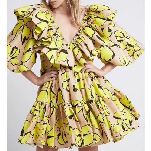 Printed puffy skirt 2021 summer new style personality V-neck ruffle stitching puff sleeve short A-line dress