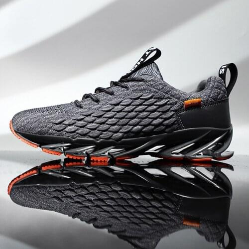 2021 New Mens Shoes Designer Sneakers Men Flying Woven Trend Damping Mesh Casual Shoes Blade Trainer Male Shoes Tenis Feminino