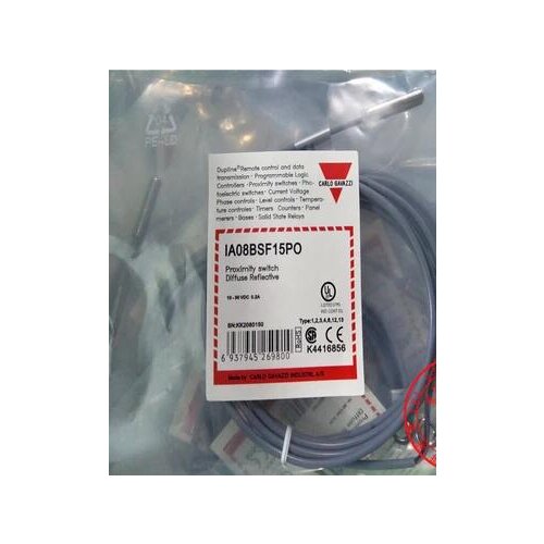 100% NEW IA08BSF15PO proximity switch three-wire PNP normally open sensor