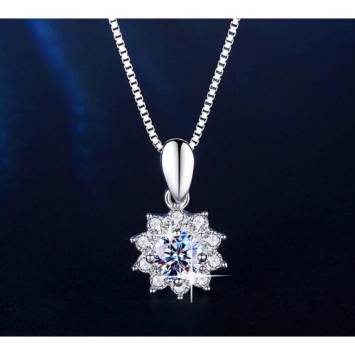 Dainty Female Crystal Snowflake Pendant Necklace Charm Silver Color Chain Necklaces For Women Cute White Zircon Wedding Necklace