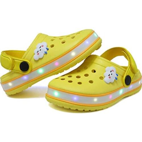 Boys Beach Shoes Luminous LED Lights Waterproof Lightweight Non-slip Girls Pink Sandals Casual Shoes Summer Baby Garden Running