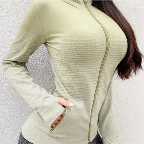 Autumn And Winter Womens Yoga Jacket New Sports Jacket with Hood Zipper Fitness Clothes Slimming Running Sports Jacket