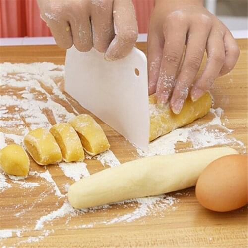 1Pc DIY Baking Cake Cream Scraper Butter Knife Plastic Cake Dough Cutter Kitchen Baking Tools Small Size Pastry Cutters