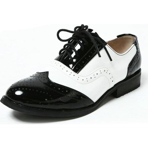 New Spring Patent Leather Black White Single Shoes Women Fashion Women Shoes Plus Size 33-45 Brogue Oxford Shoes Women Flats