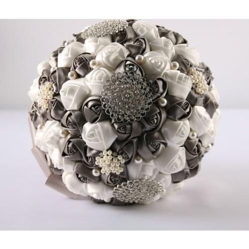The Newest grey and white wedding bridesmaid bouquet for wedding decoration