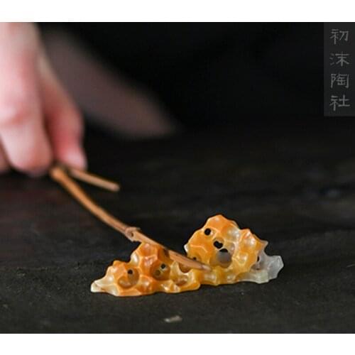 ★Spray at the beginning of the jingdezhen hand-carved tea pillow aside accompany jade brush the tea-table small place