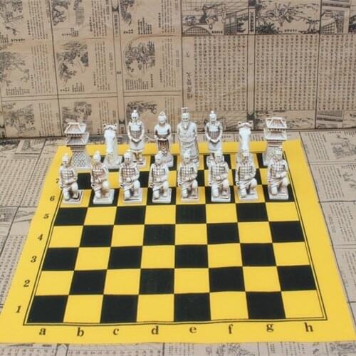 Yernea Antique Chess Large Chess Pieces Leather Chessboard Terracotta Resin Chess Pieces Character Modeling Parent-child Gifts