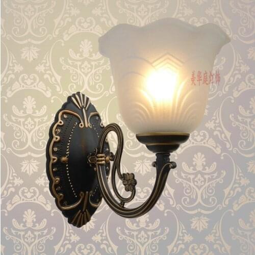 A1 European style black iron wall lamps mirror lamp bedside lamp antifogging lamp simple bathroom energy-saving LED FG353