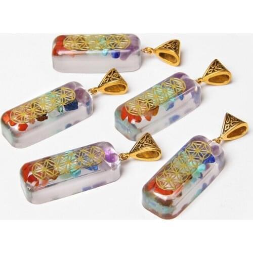 7 Chakra Pendant for Neckalce Natural Stone Chips Beads Pendant Energy Healing Chips Pendant for DIY Jewelry Making Necklace