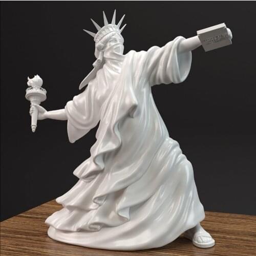 Modern Art Statue of Liberty Throw Torch Riot of Liberty Fine Art London Art Fair Resin Sculpture Home Decor Best Gift