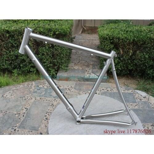 Titanium mtb bicycle frame with integrated head tube and normal dropouts BSA thread BB shell couple open system