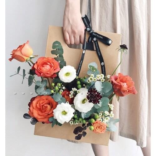 Flower Box Kraft Paper Hand Flower Basket With Window Bouquet Flower Arrangement Box MotherS Day Birthday Gift Wrapping Paper