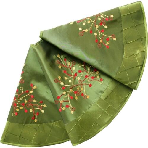 Deluxe Embroidered Berry with Handcraft Pintuck Border Extra Large Green Christmas Tree Skirt-50"/90cm P2830