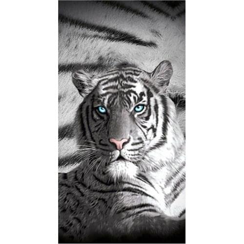 Cool Blue Eyes Tiger Beach Pool Bath Towel Micro Fiber Men Tiger Animal Sport Gym Lightweight Towels for Bathroom