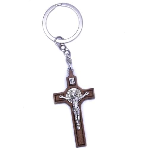 Religious Wooden Saint Benedict Keychain Bag Car Trinkets Cross Pendant Key Ring Christian Prayer Jewelry Gift for Men Women