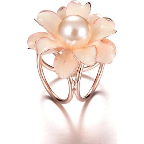 FYJS Unique Flower with Imitation Pearl Light Yellow Gold Color Scarf Button Cat Eye Stone Brooch Fashion Jewelry