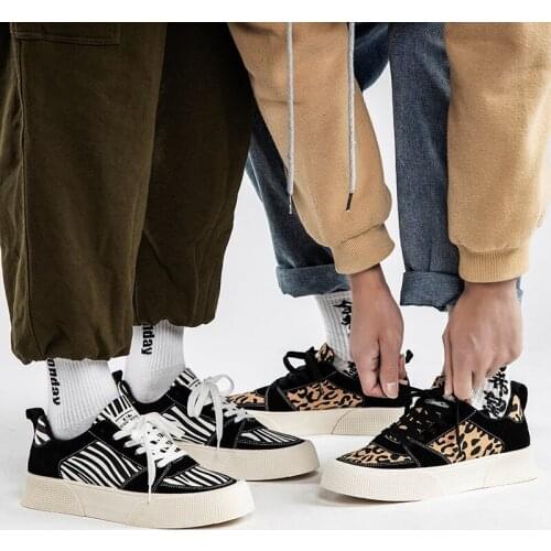 Fashion New Leopard Canvas Shoes Mens Platform Shoes Harajuku Low-cut Zebra Shoes Men Chunky Sneakers Casual Espadrille for Men