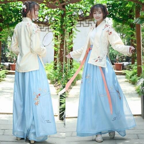 Hanfu womens ancient dress collar jacket skirt Han element maple leaf embroidery cardigan coat performance class dress