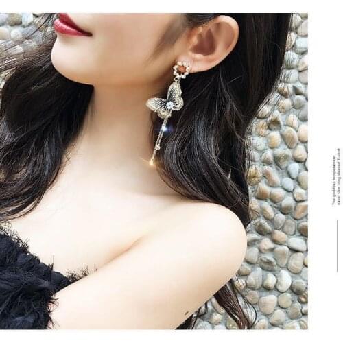 AMYA Dangle Earrings