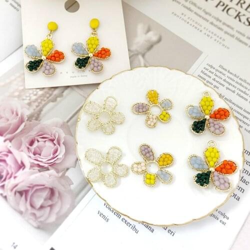 Handmade Glass Crystal Woven Romantic Flower Pendant Homemade Handmade Ornament Accessories DIY Earrings Material 2pcs