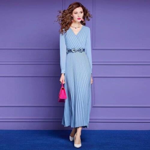 IVY HE Fashion Dress Spring Women Dress V-Neck Split Long Sleeve Beaded Belt Pleated Beige Long Dresses 3D Flower Dress Traf