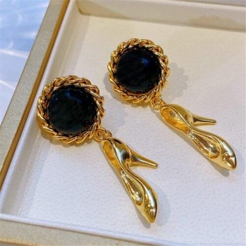 2021 new retro small fragrance wind black gold button ear studs gold high heel earrings fashion earrings