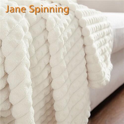 Corn Checkered Coral Fleece Blanket Solid Color Portable and Warm In Winter Flannel Fabric Blanket For Bed Sofa